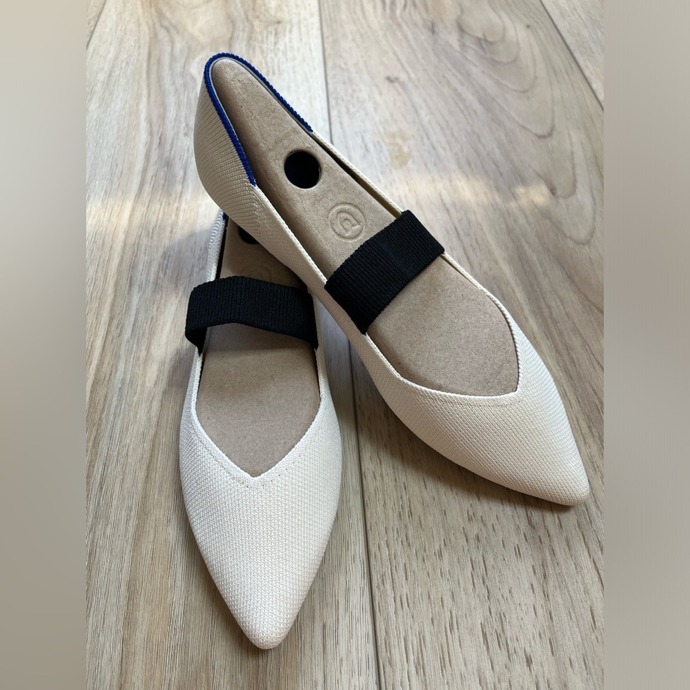 The Point Mary Jane in “Love Bird” size 8